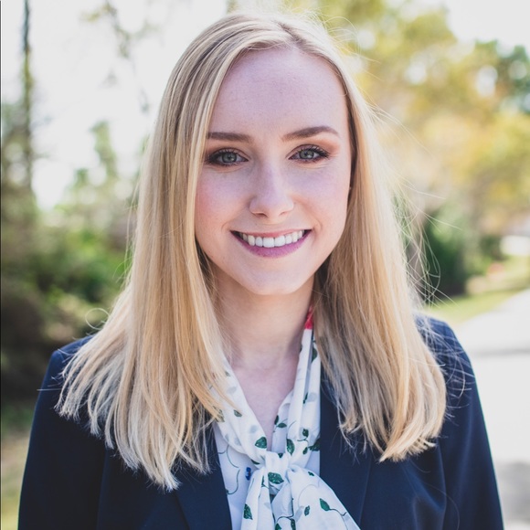 Meet your Posher, Karen - Picture 1 of 1